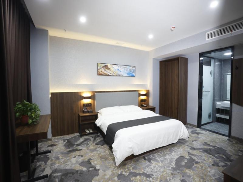 U Plus Double Room photo 3
