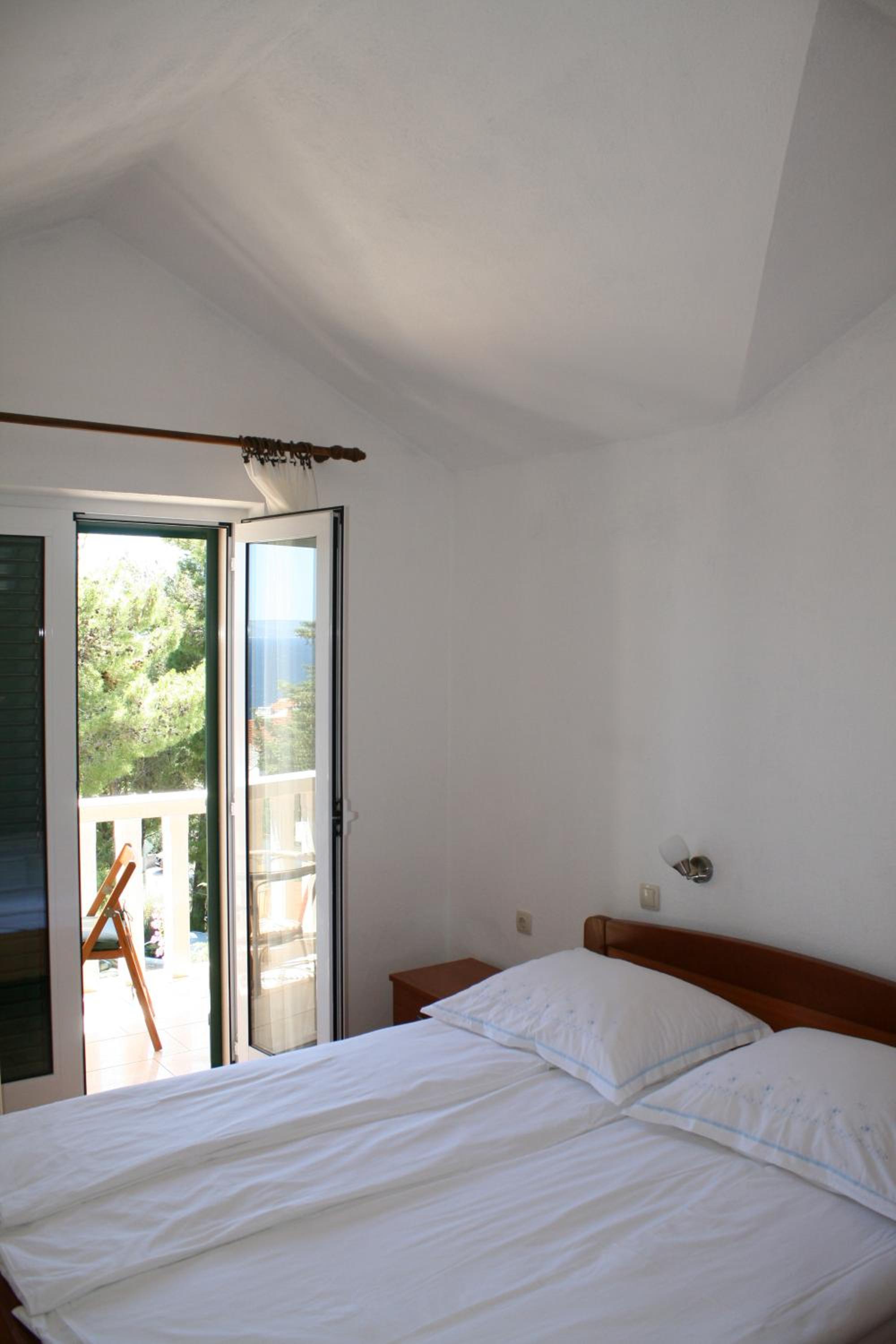 Double Room with Sea View and Balcony - Photo 1