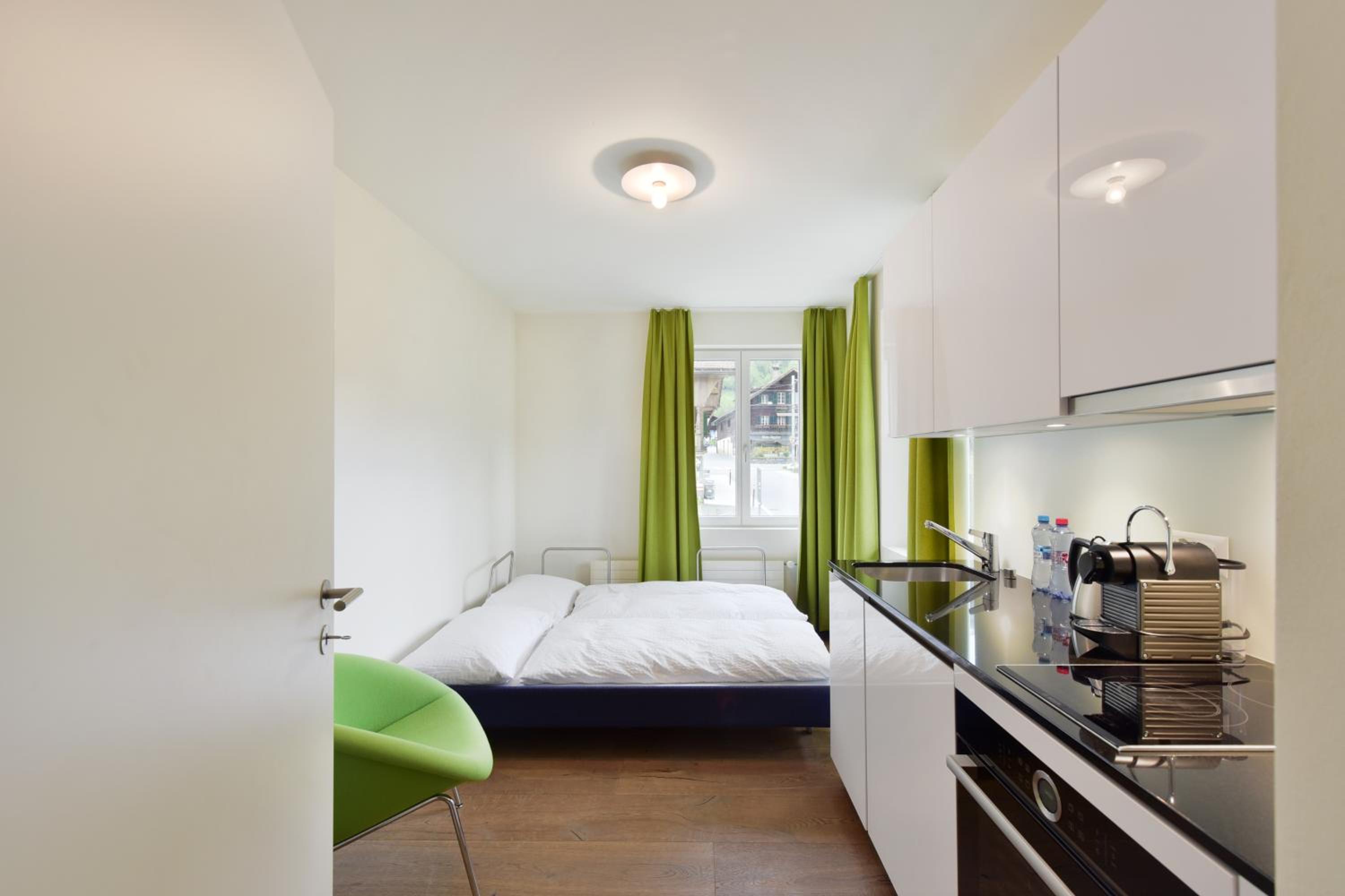 One-Bedroom Apartment - Photo 5