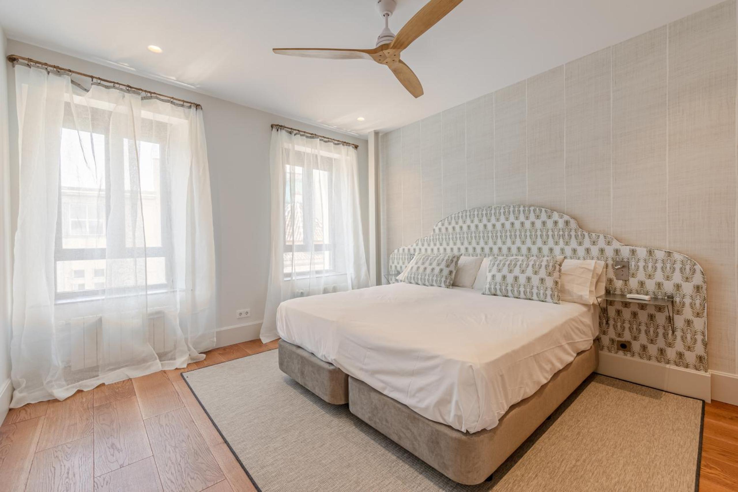 Apartamento con terraza y acogedora piscina