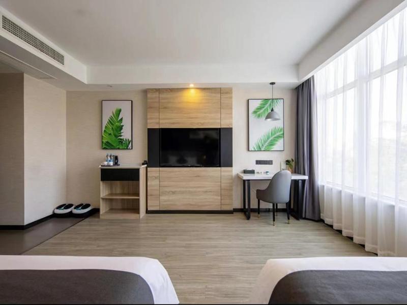 Superior Family Room