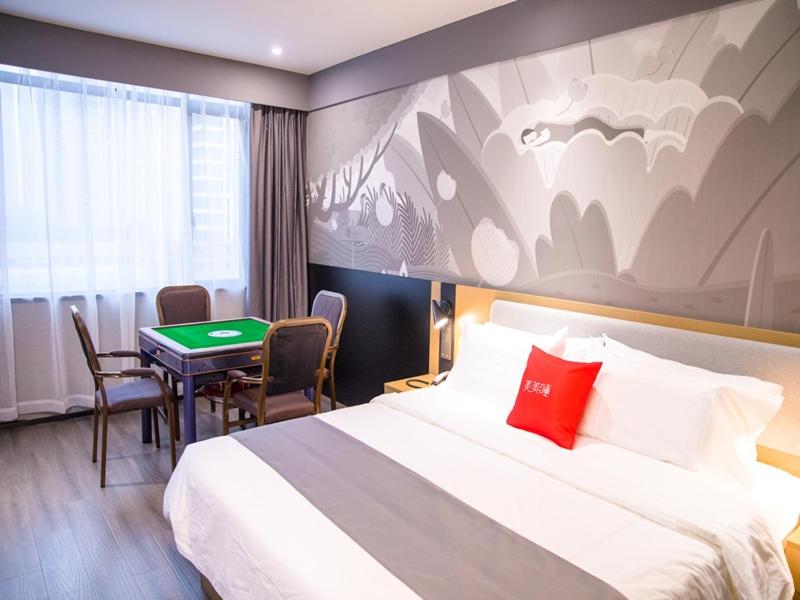 Double Room With Mahjong