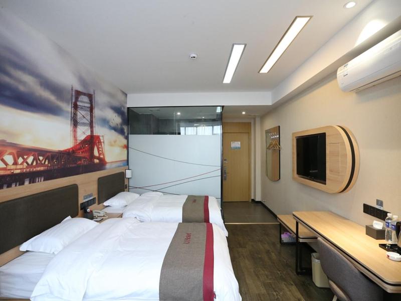 Deluxe Twin Room photo 1