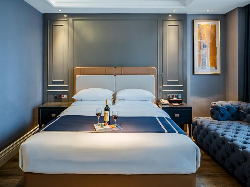 Designed Suite photo 1