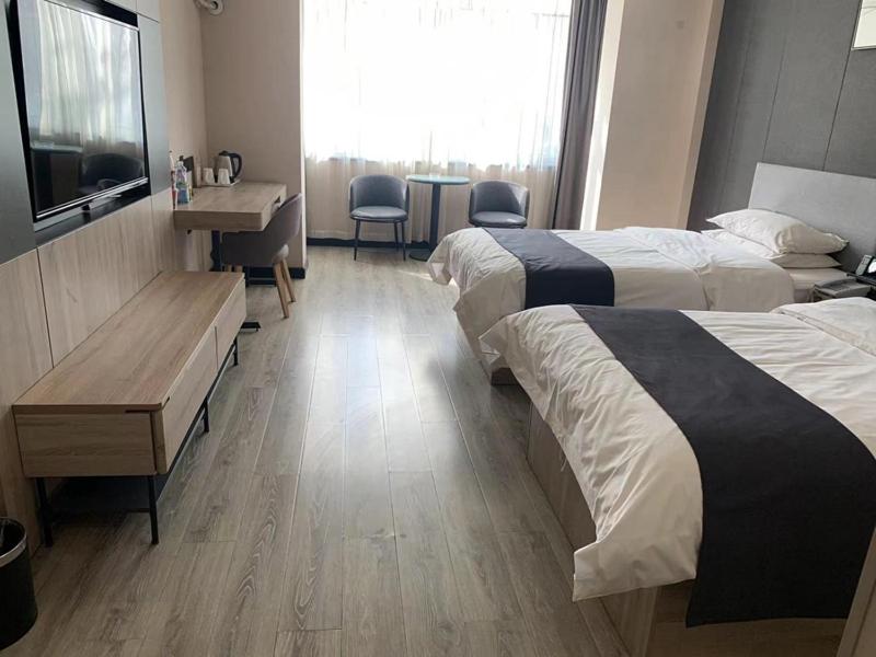 Business Twin Room