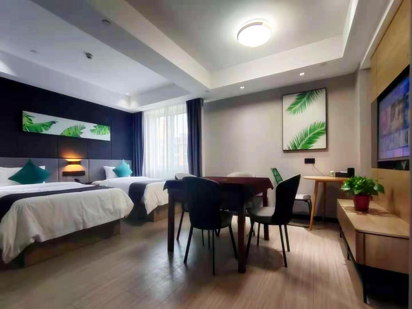 Twin Room With Mahjong