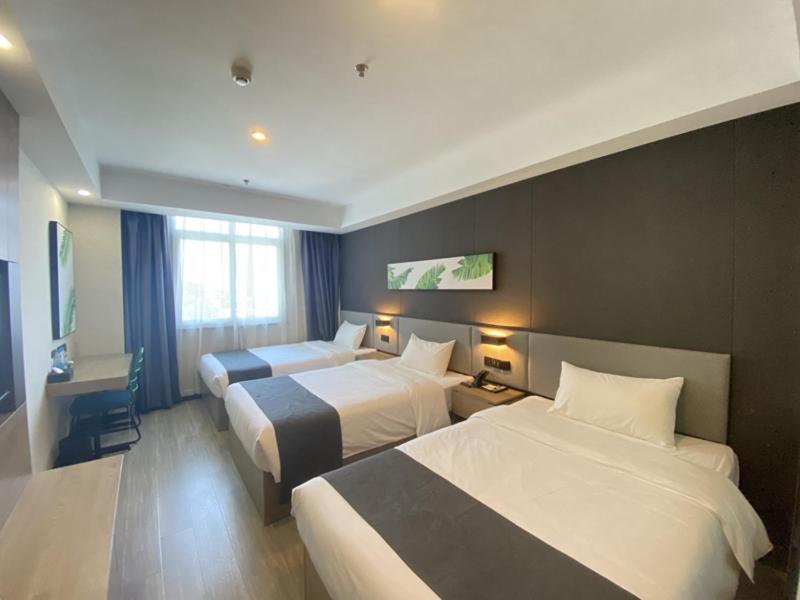 Superior Triple Room