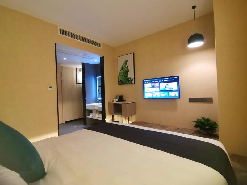 Sleepy Double Room 