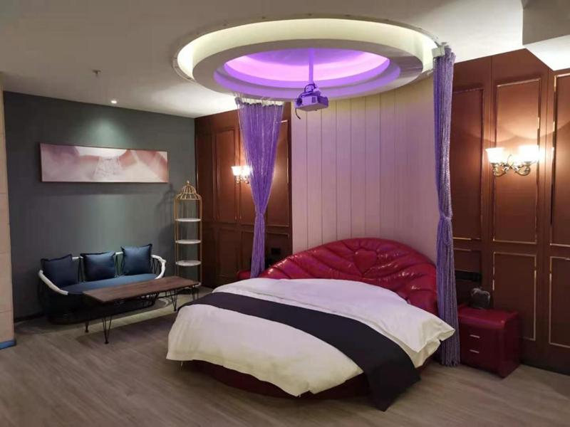 Romantic Double Room