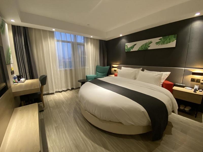Superior Room With Round Bed 