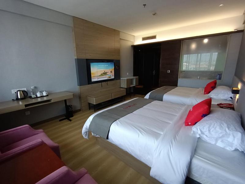 Selected Twin Room photo 2