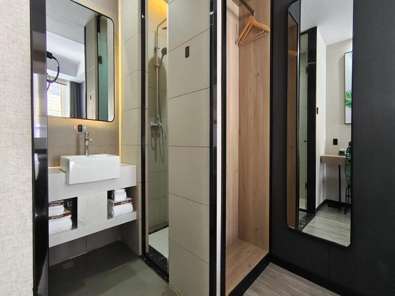 Superior Twin Room photo 2