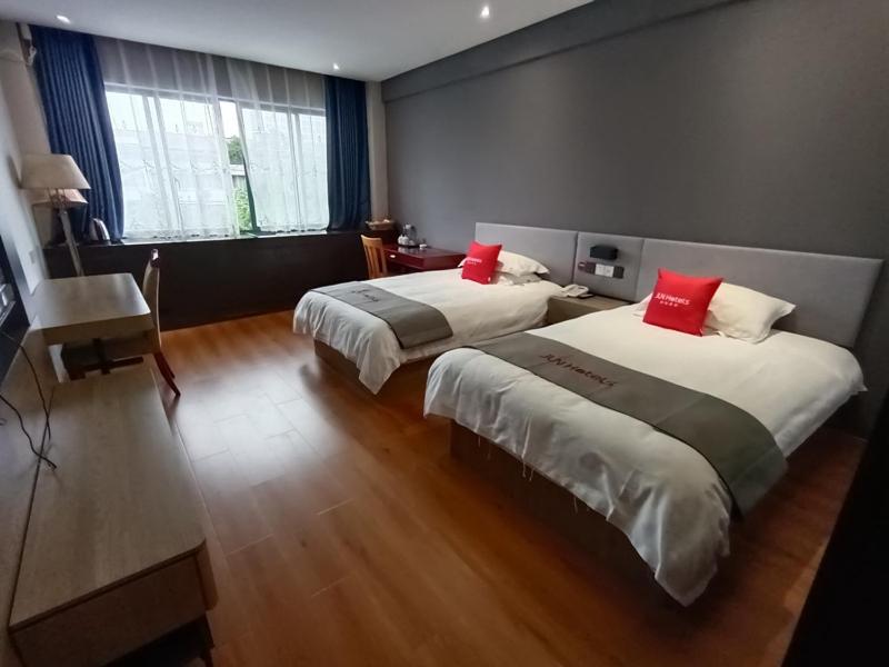 Exquisited Twin Room photo 3