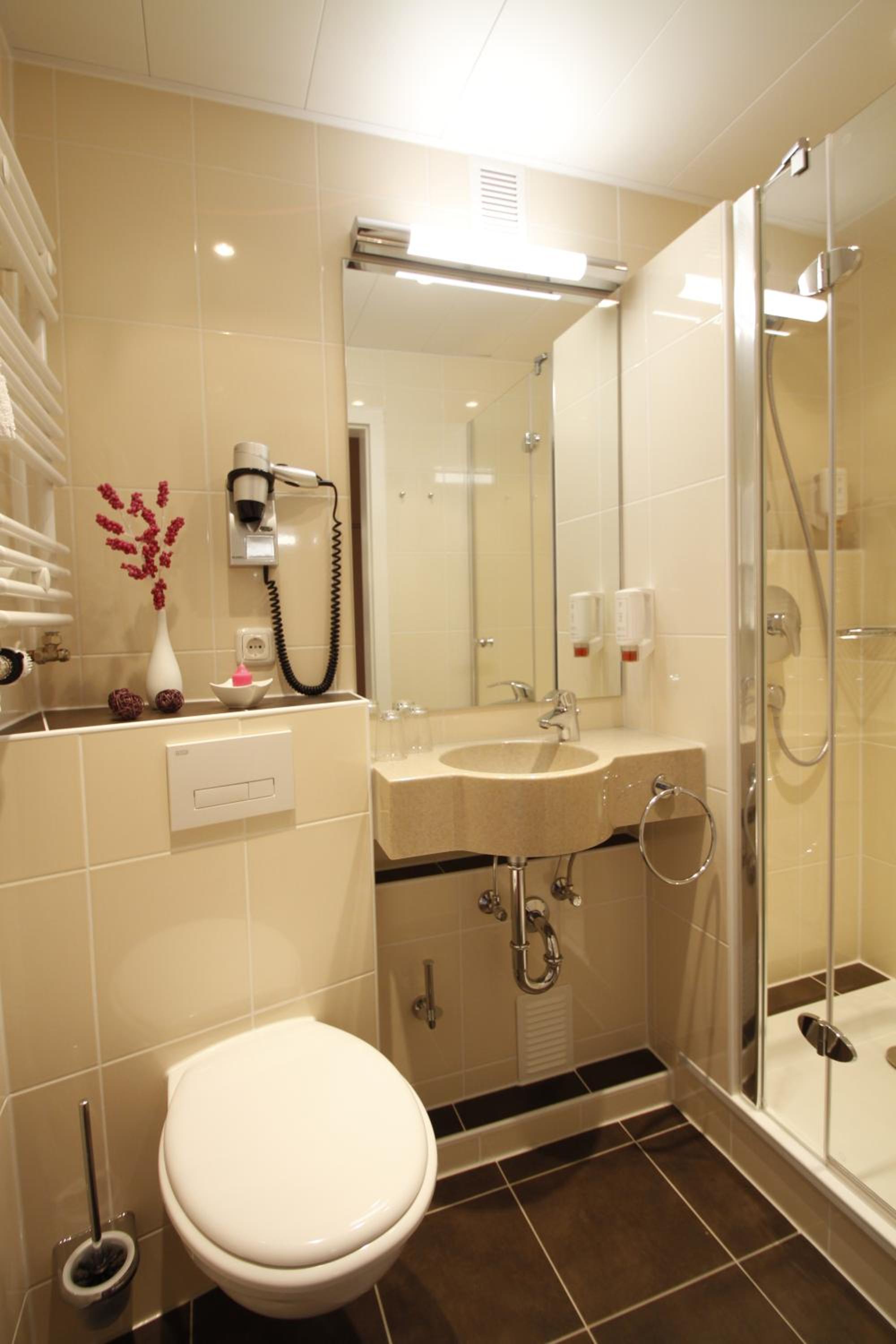 Standard Double Room - Photo 4