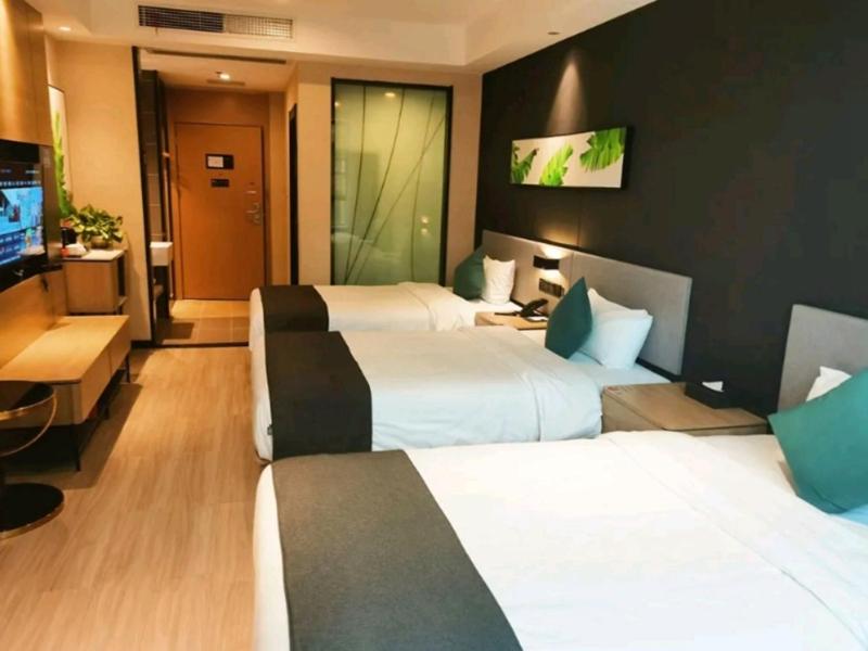 Superior Triple Room photo 1