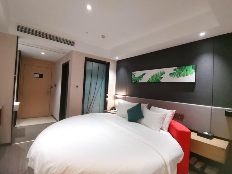 Superior Room With Round Bed  photo 3