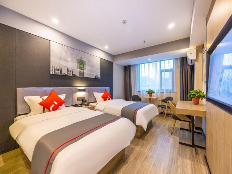 Deluxe Twin Room photo 3
