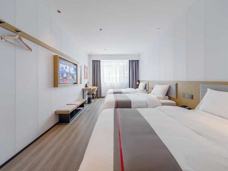 Superior Triple Room