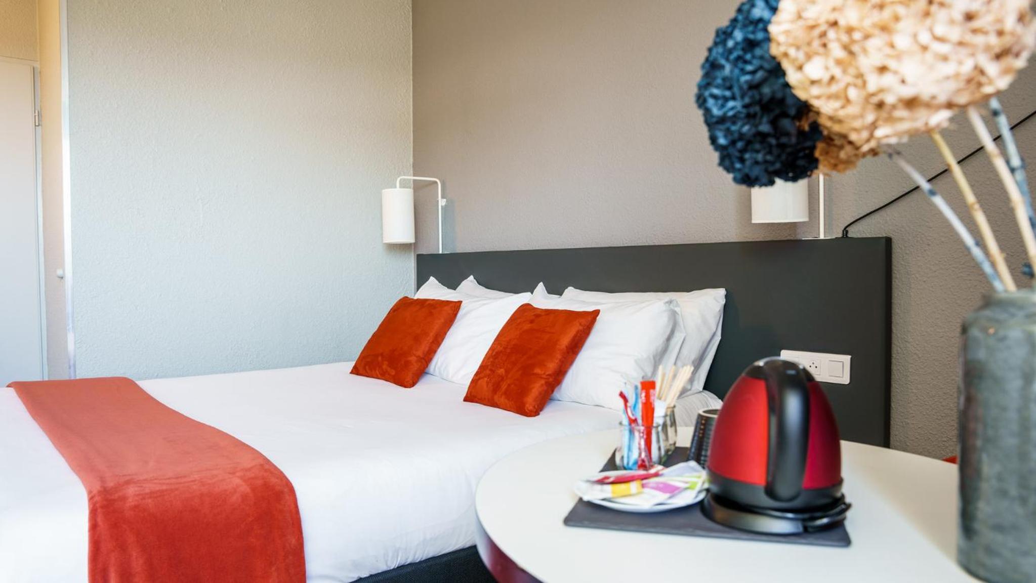 Standard Room with Double or Twin Bed - Photo 3