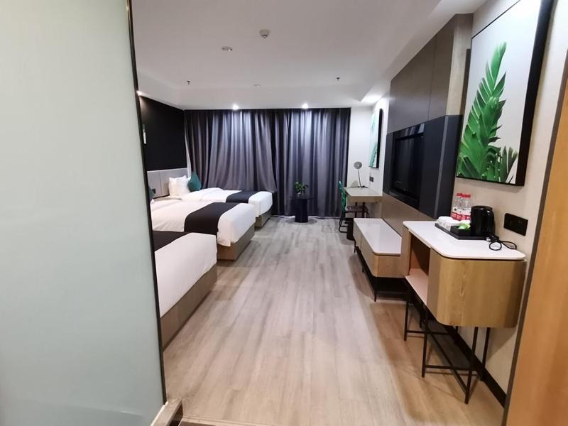 Standard Triple Room photo 2