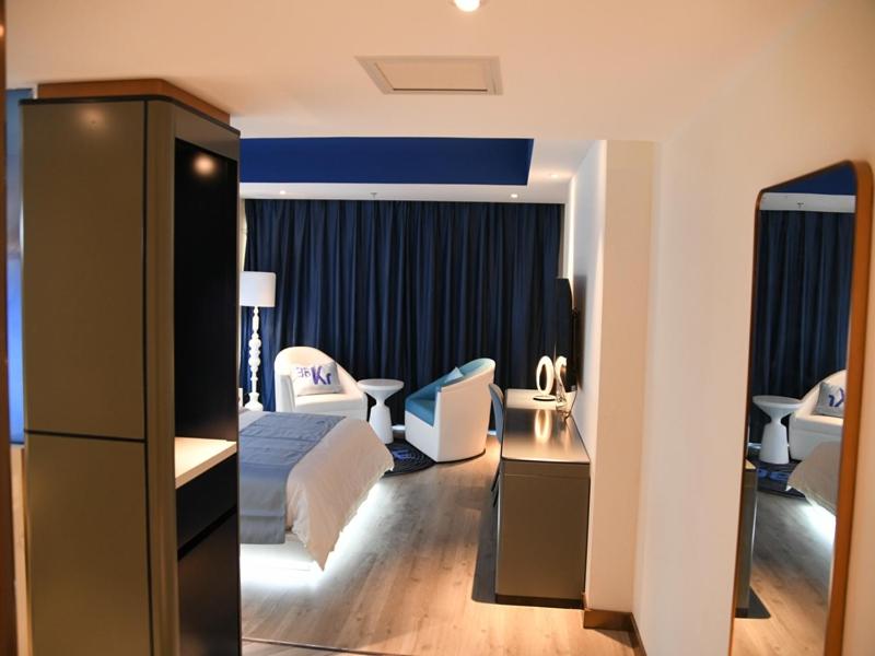 Double Room With Angel Theme photo 3