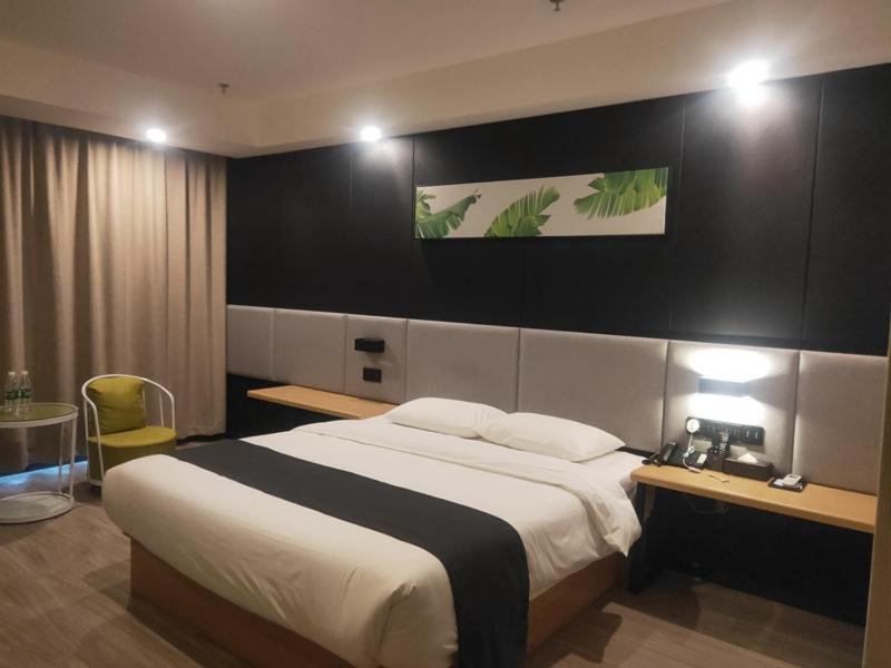 Deluxe Double Room photo 2