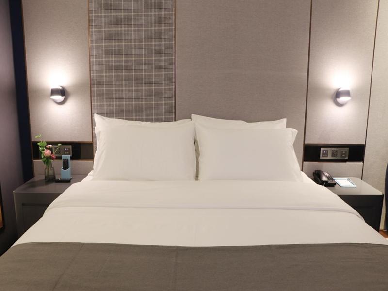 Standard Double Room photo 2