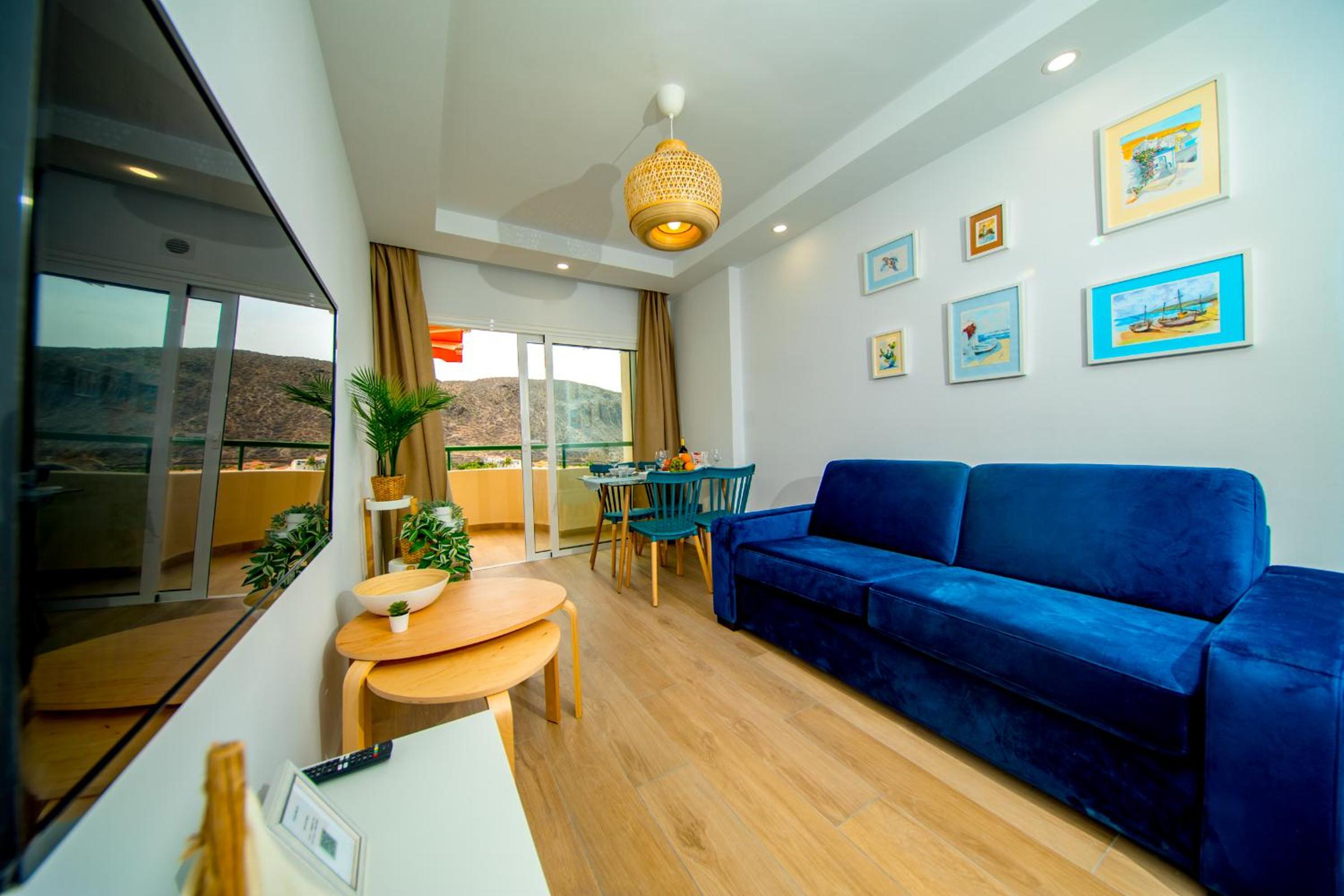 Apartment with Sea View photo 2