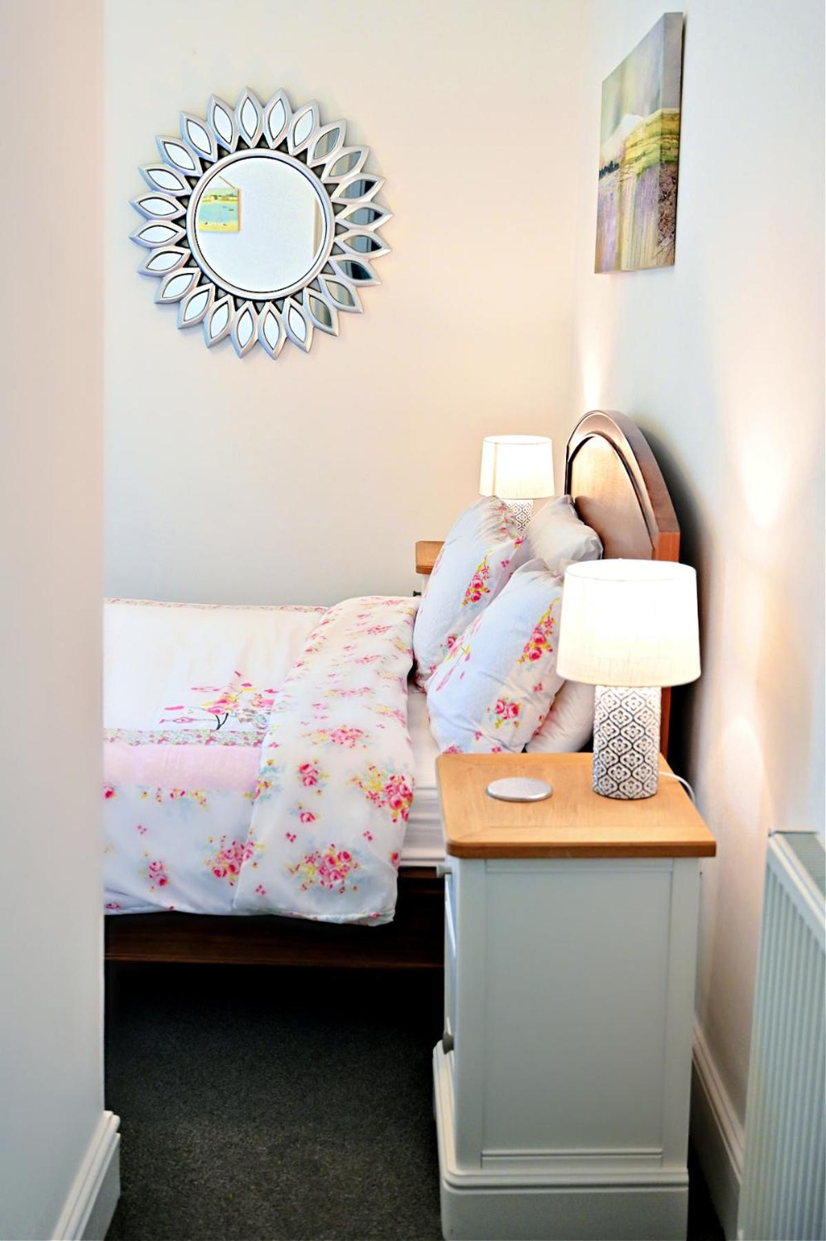 Seven-Bedroom House photo 1