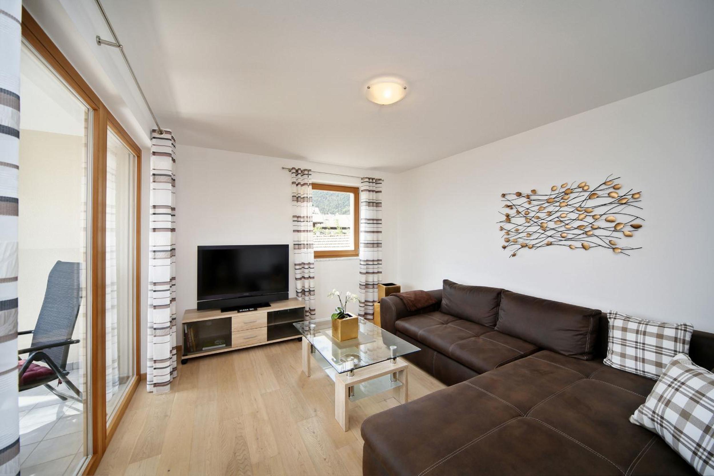 Two-Bedroom Apartment with Balcony photo 1