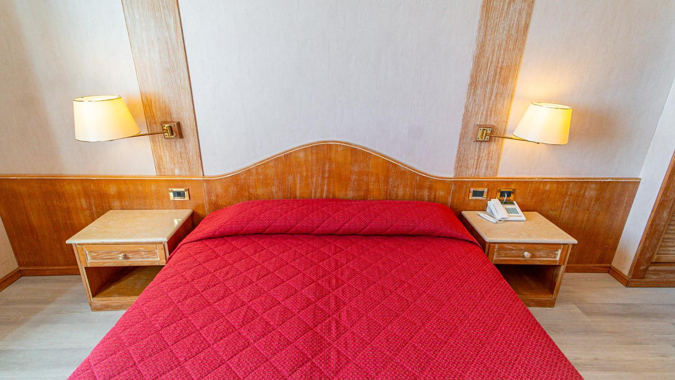 Double Room with Sea View - Photo 4