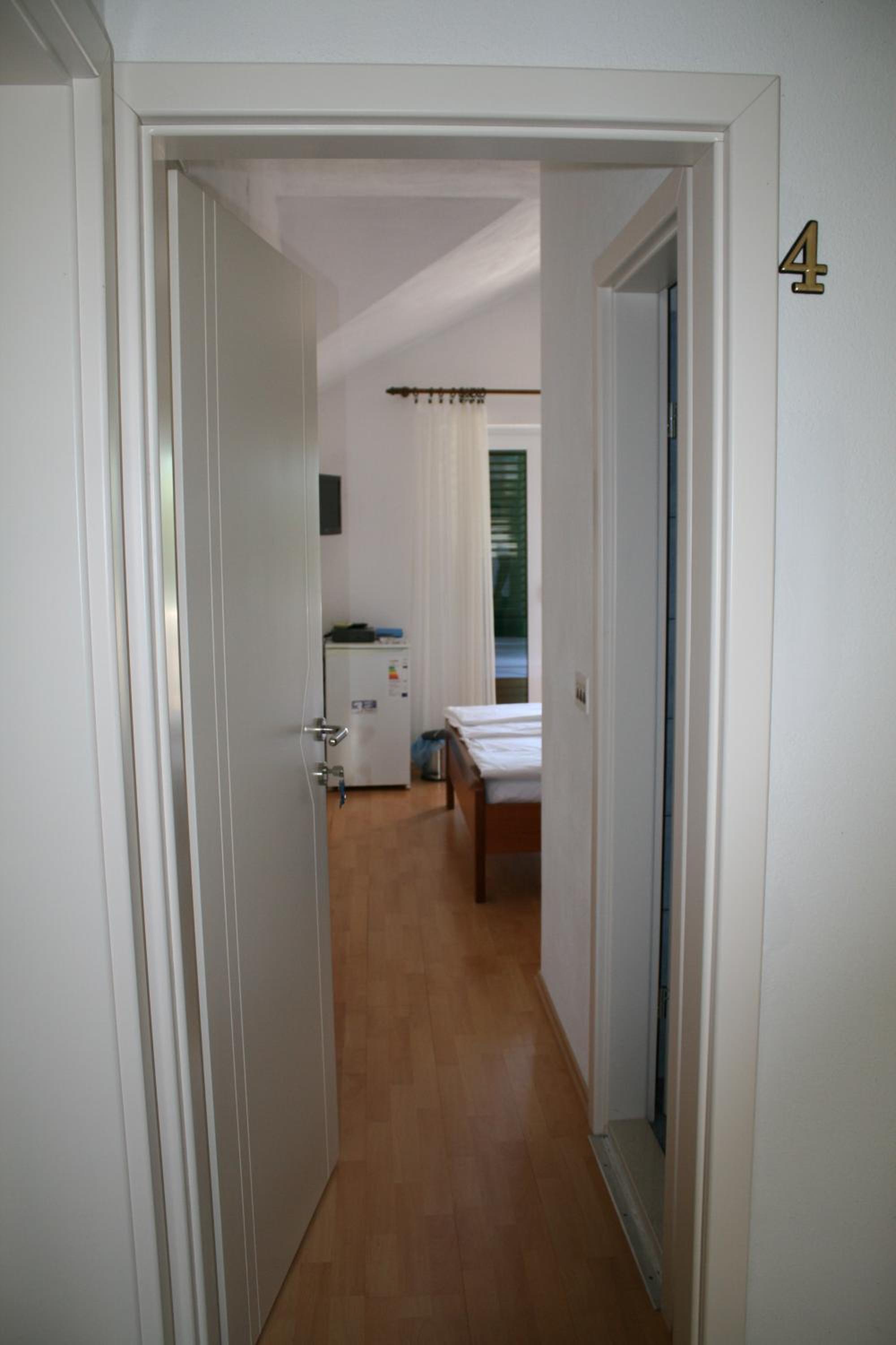 Double Room with Sea View and Balcony - Photo 2