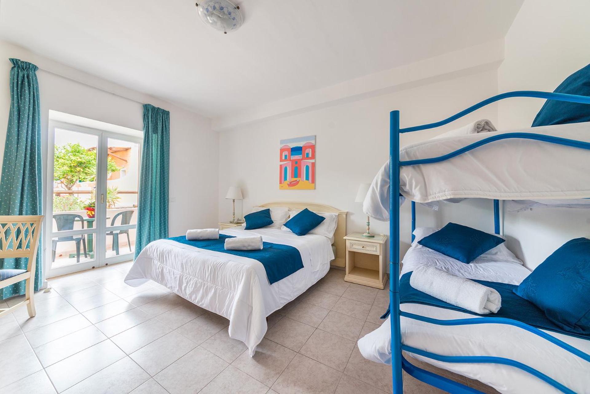 Standard Quadruple Room - Photo 1