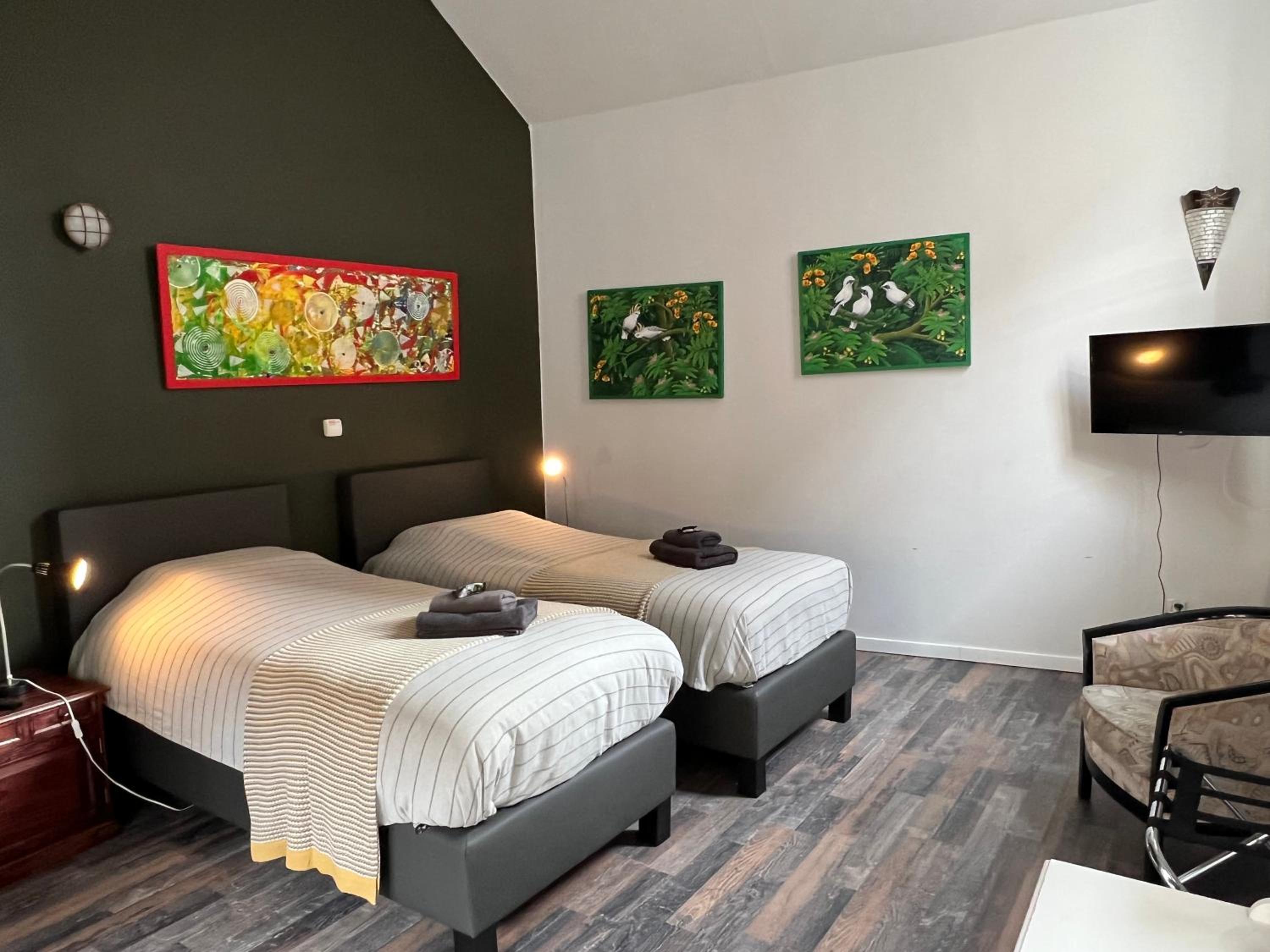 Double Room - Disability Access - Photo 3