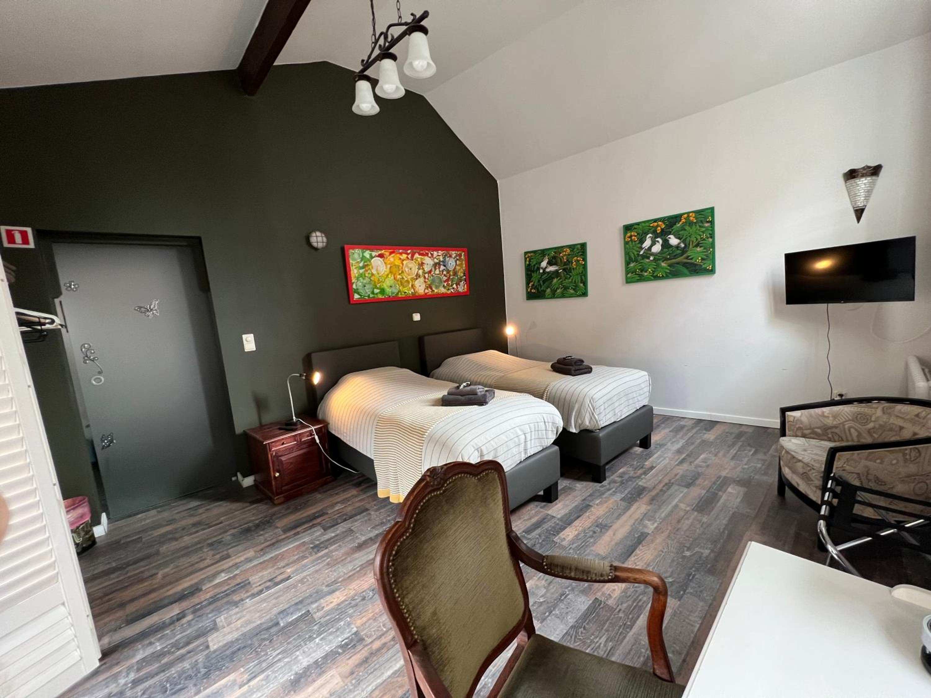 Double Room - Disability Access - Photo 7
