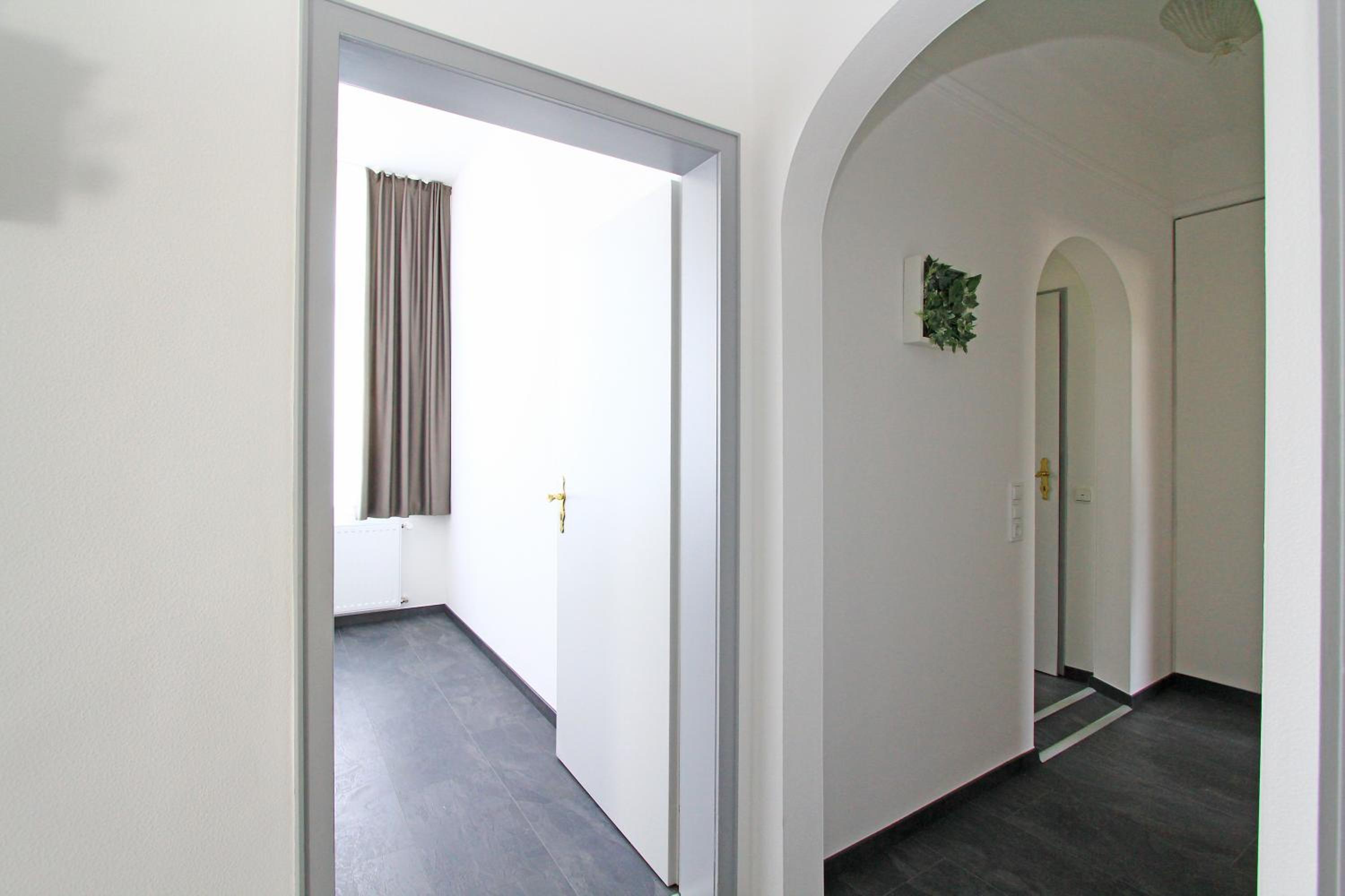 Suite - Photo 15