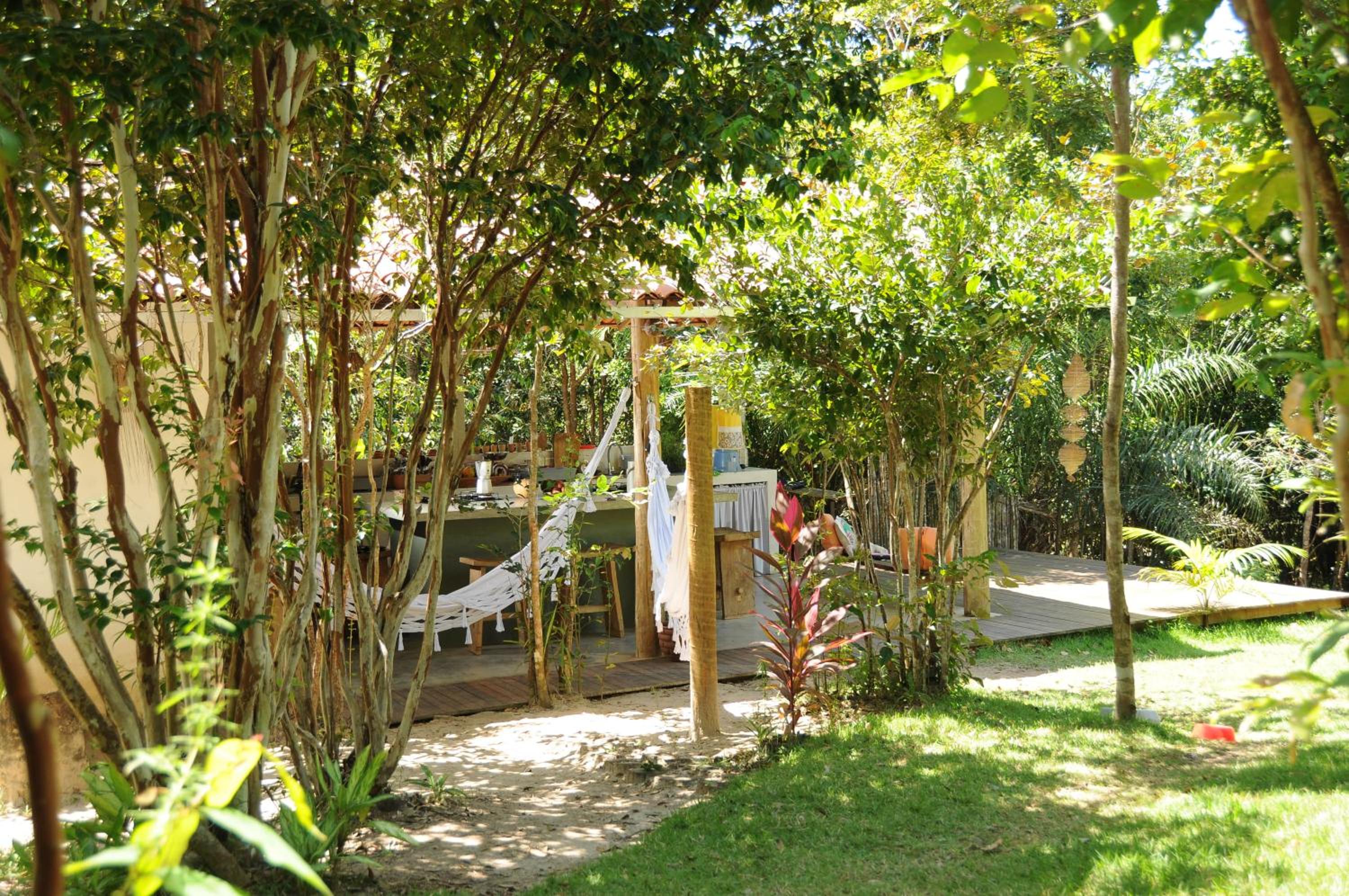 Double Room with Garden View - Photo 3