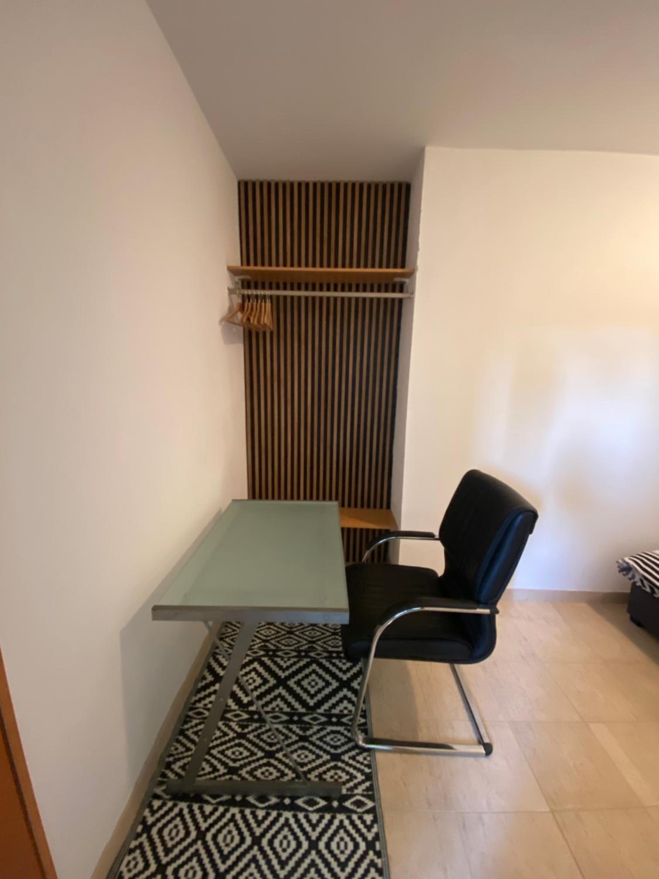 One-Bedroom Apartment photo 3
