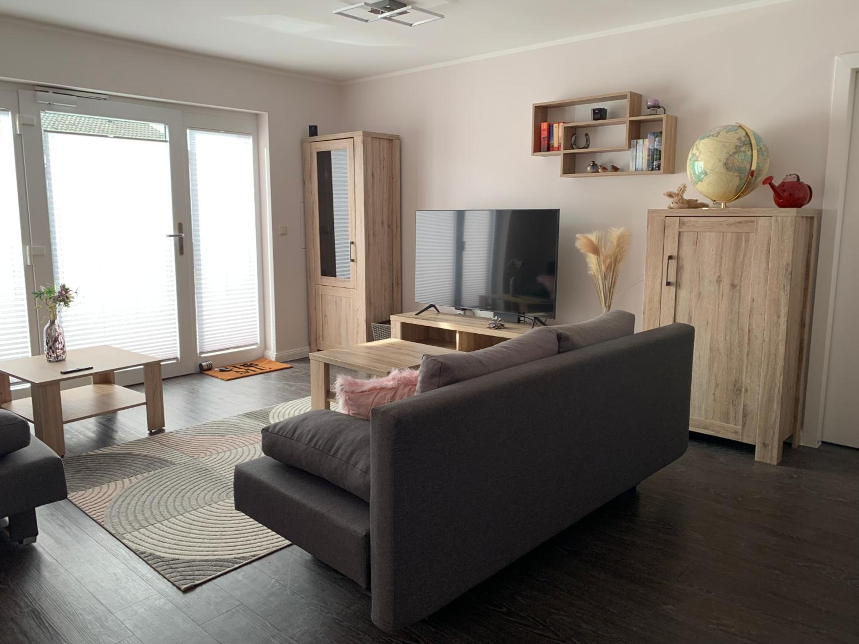 One-Bedroom Apartment photo 2