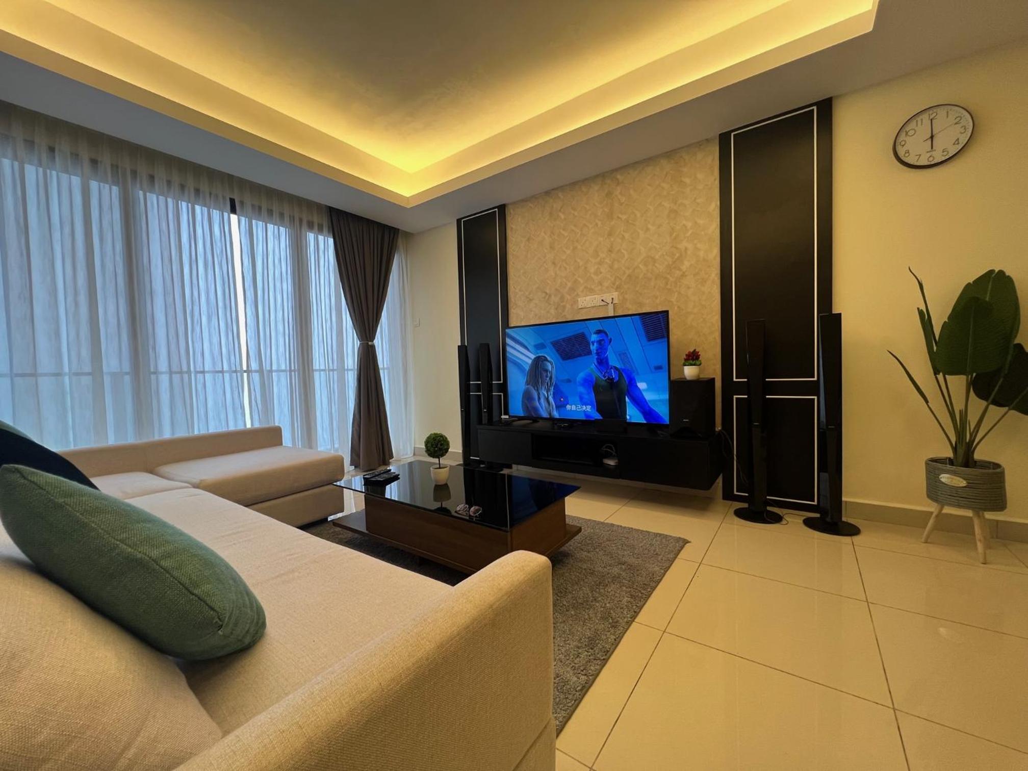 Three-Bedroom Suite  - Photo 3