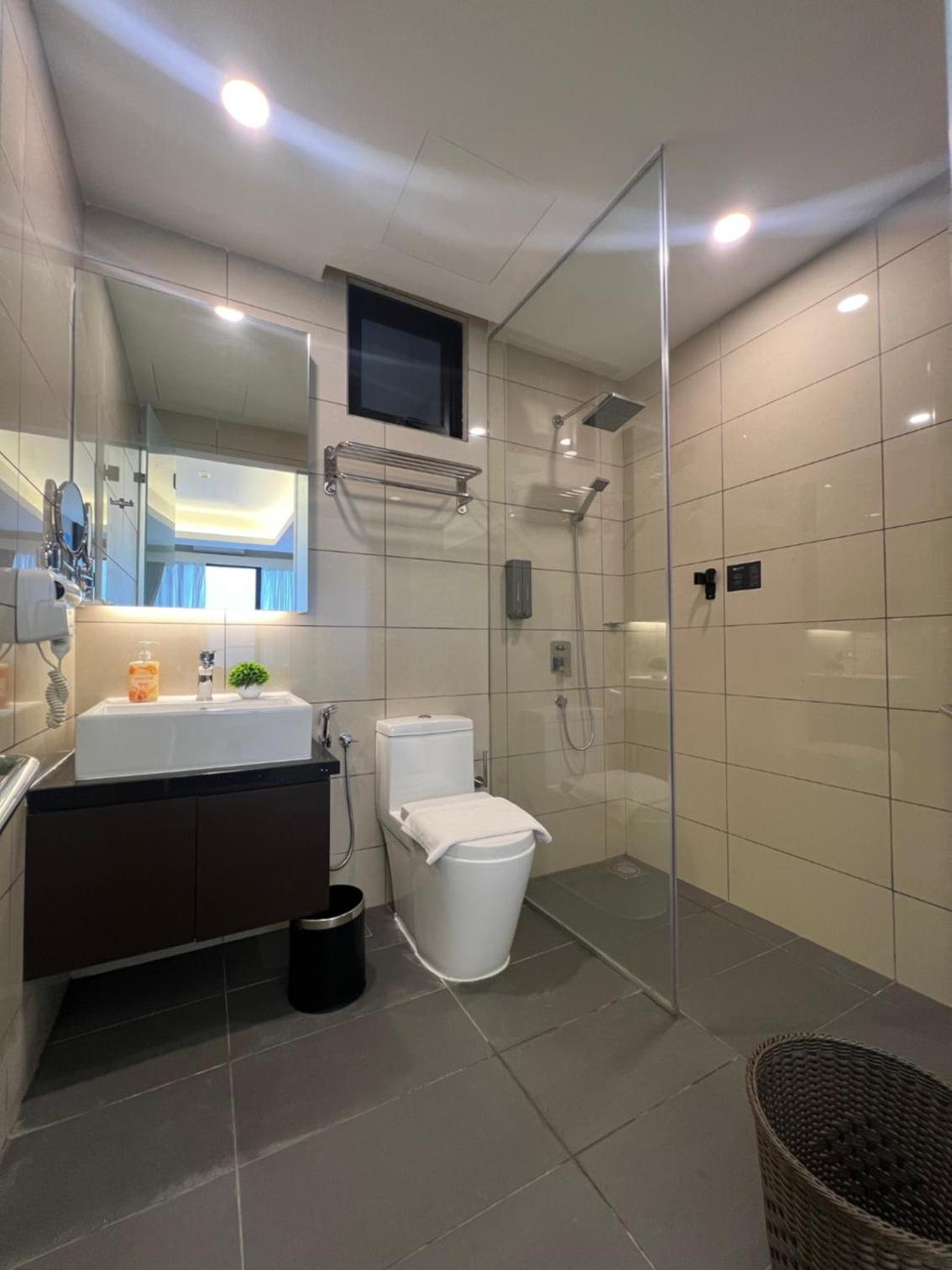 Three-Bedroom Suite  - Photo 8