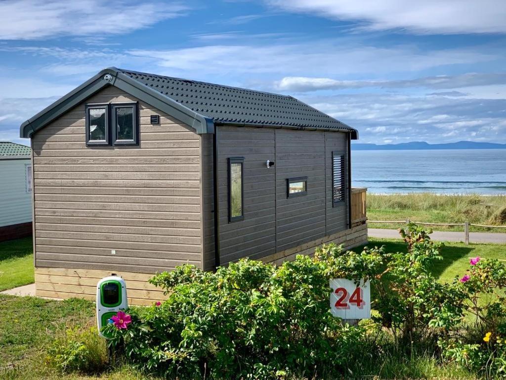 Mobile Home photo 2
