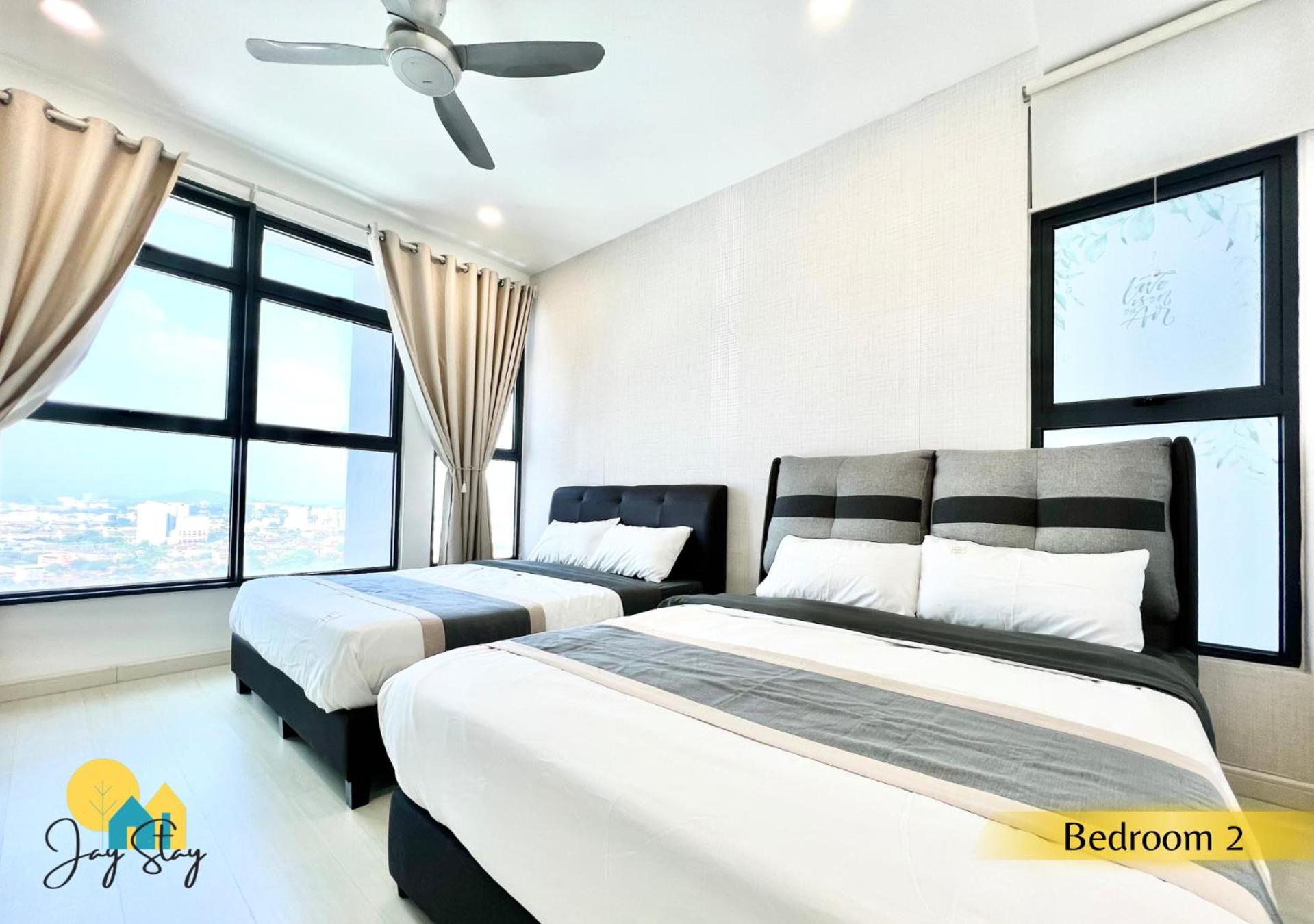 Three-Bedroom Apartment - Photo 18