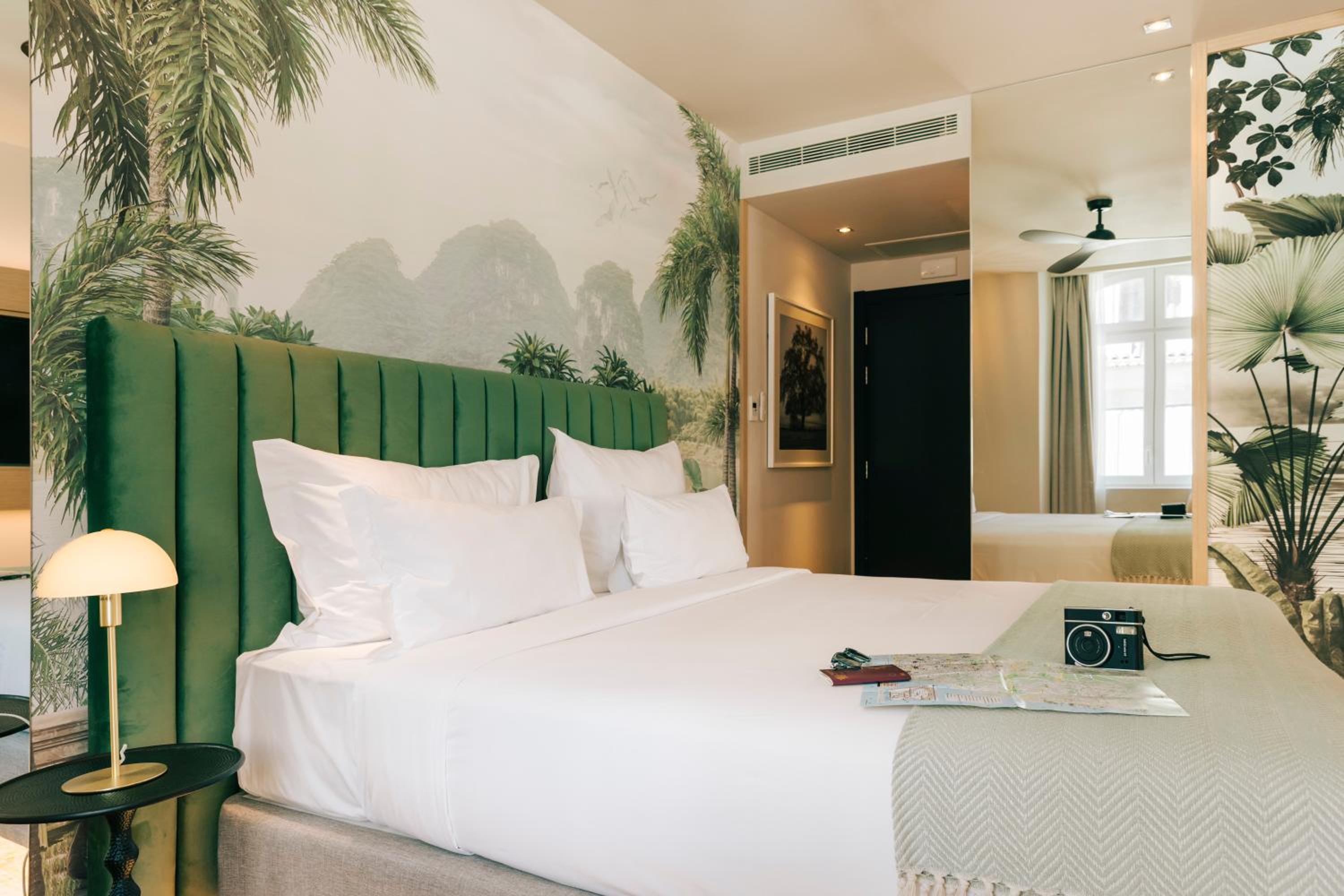 Premium Corner Double or Twin Room