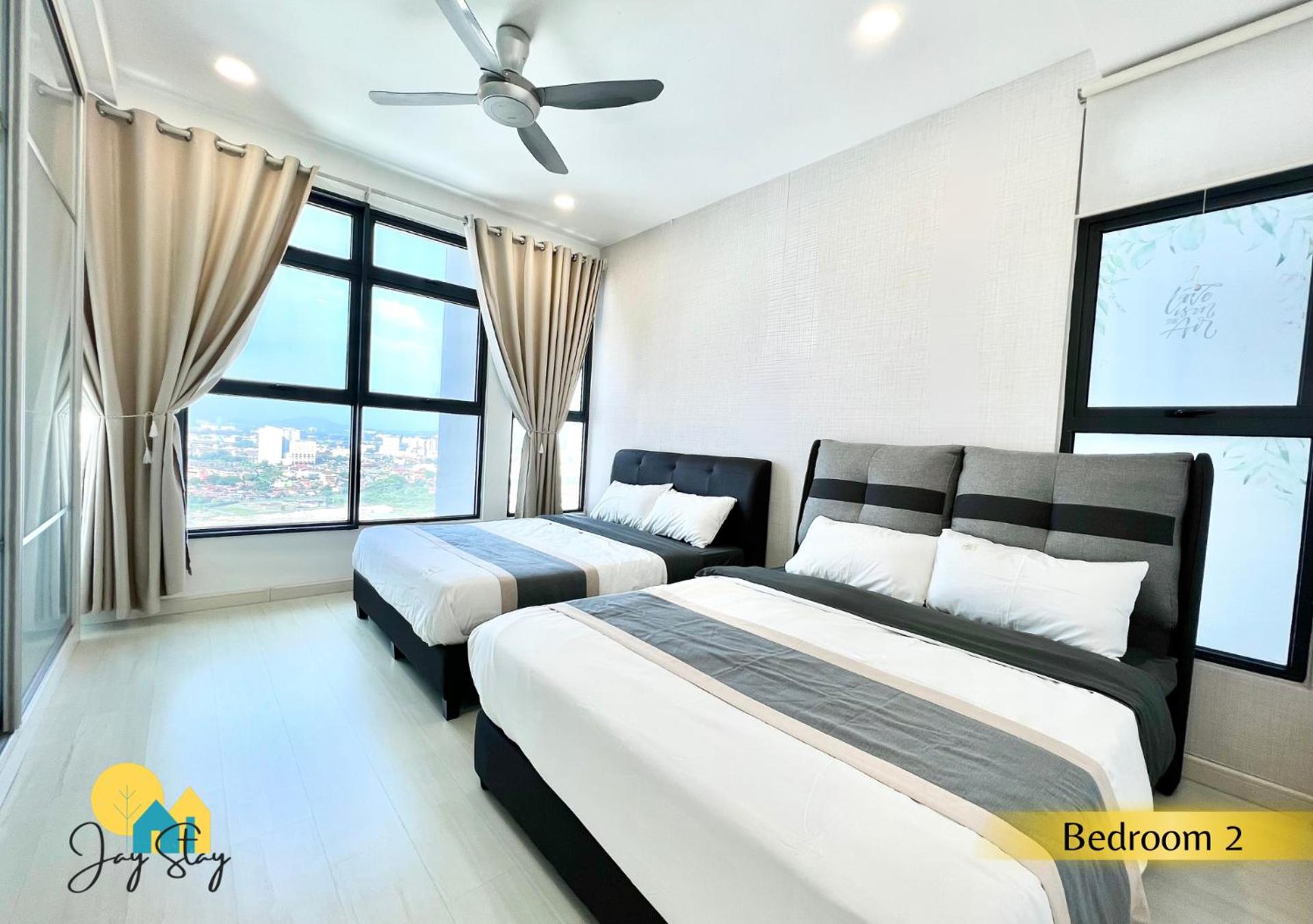 Three-Bedroom Apartment - Photo 21