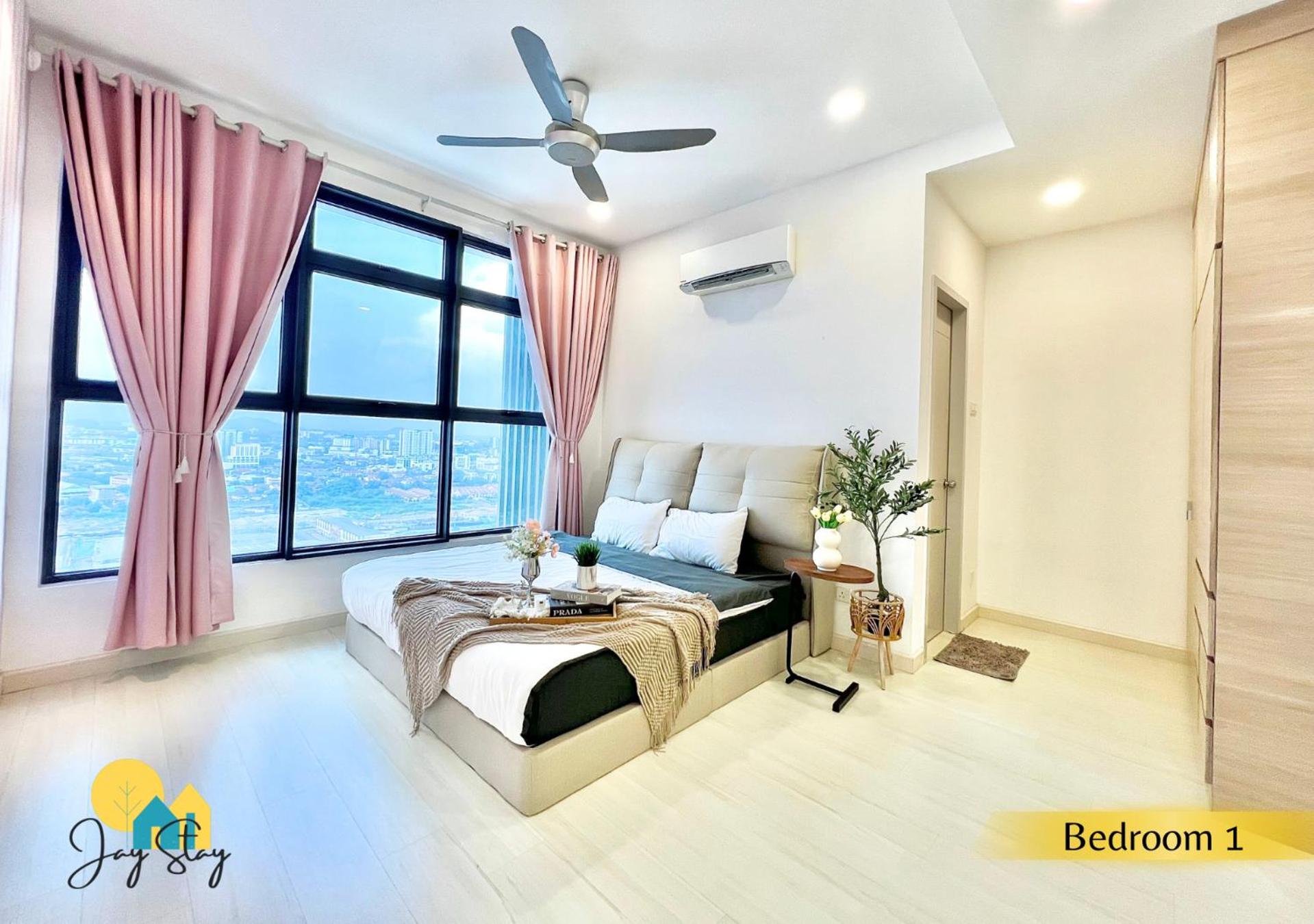 Three-Bedroom Apartment - Photo 25