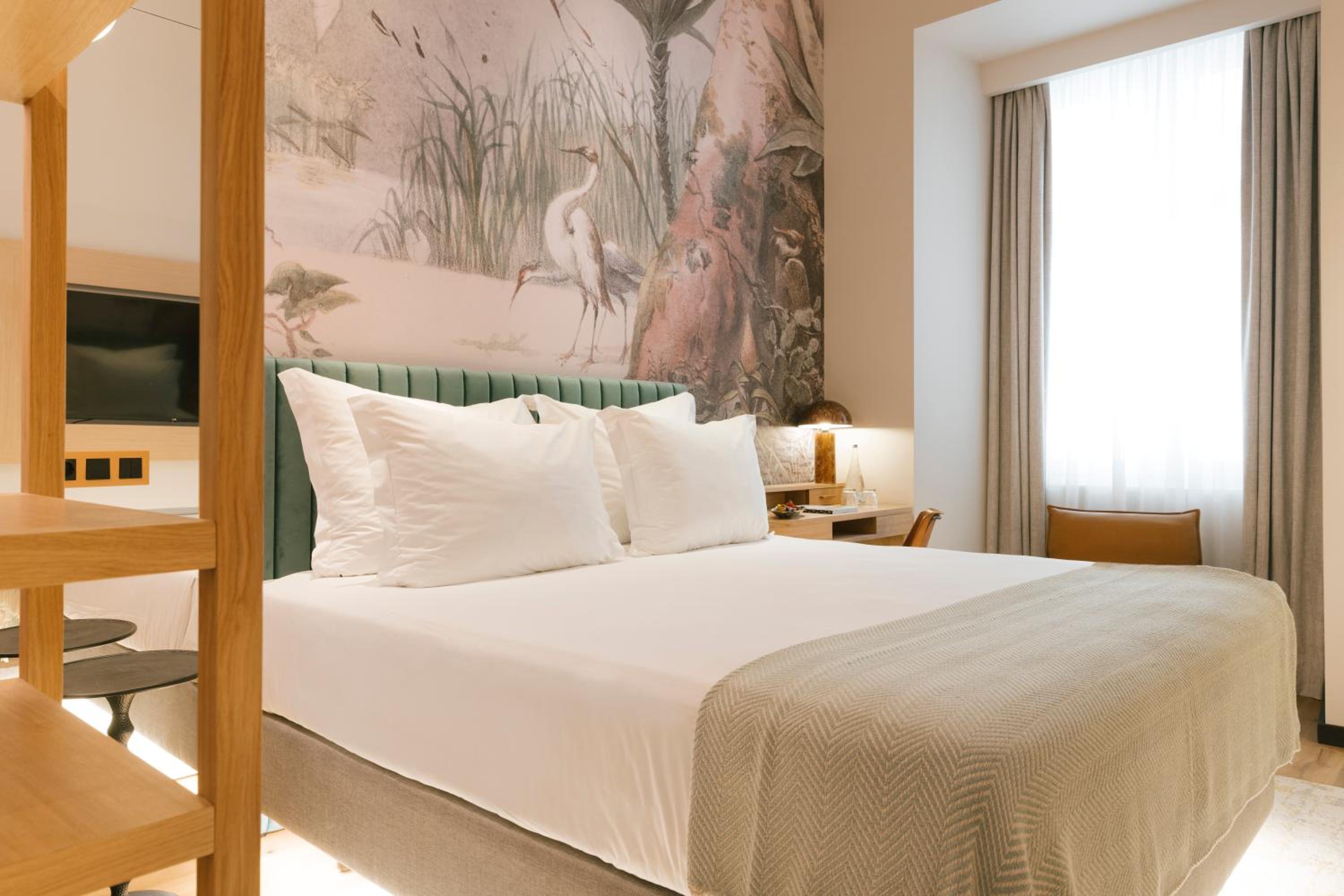 Comfort Interior Twin Room thumbnail 6