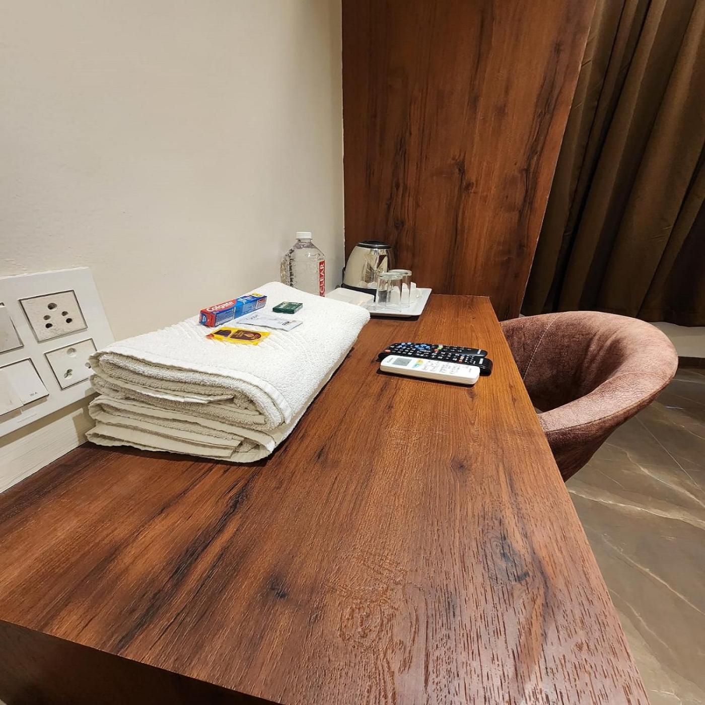Deluxe Room - Photo 3
