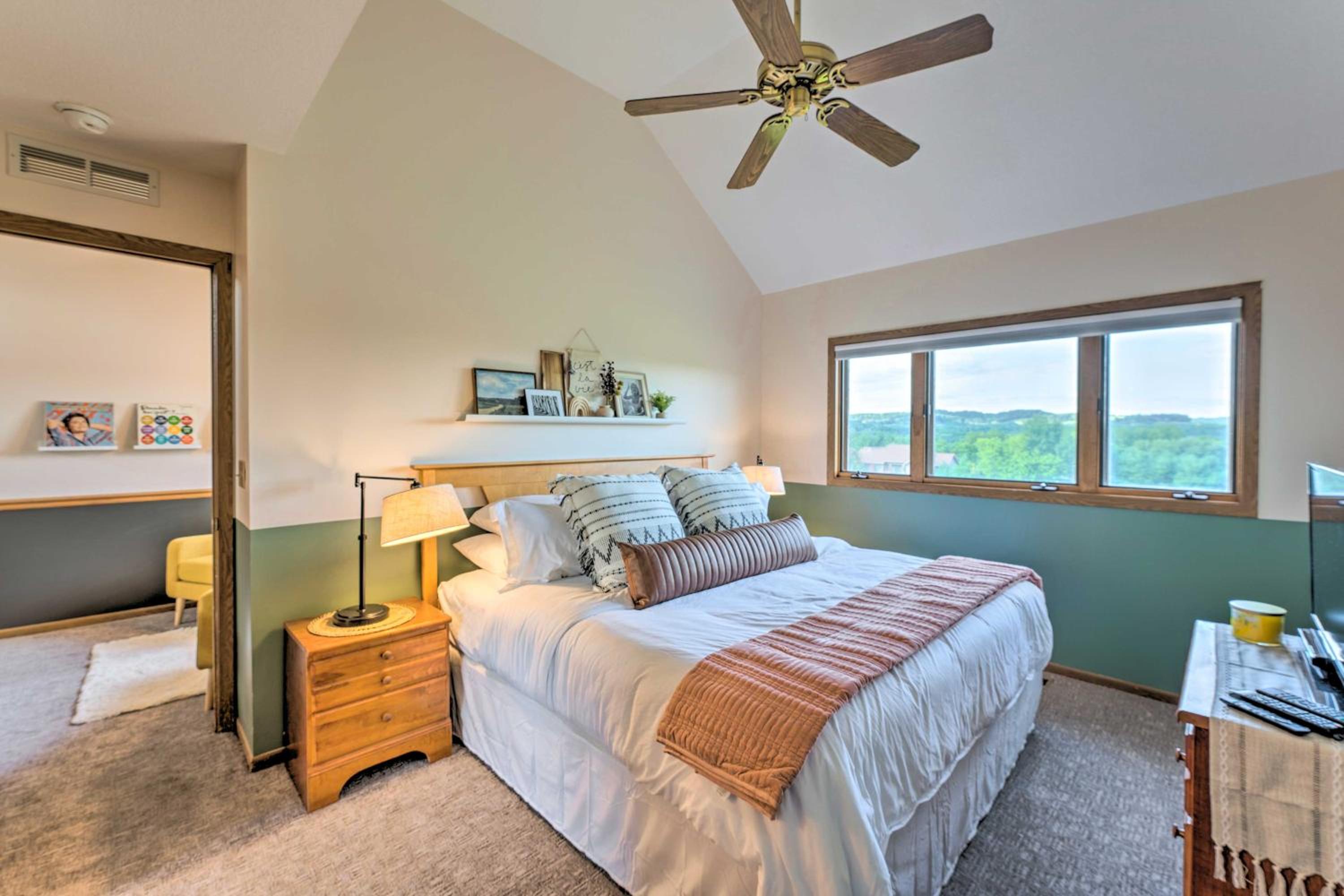 One-Bedroom House photo 1
