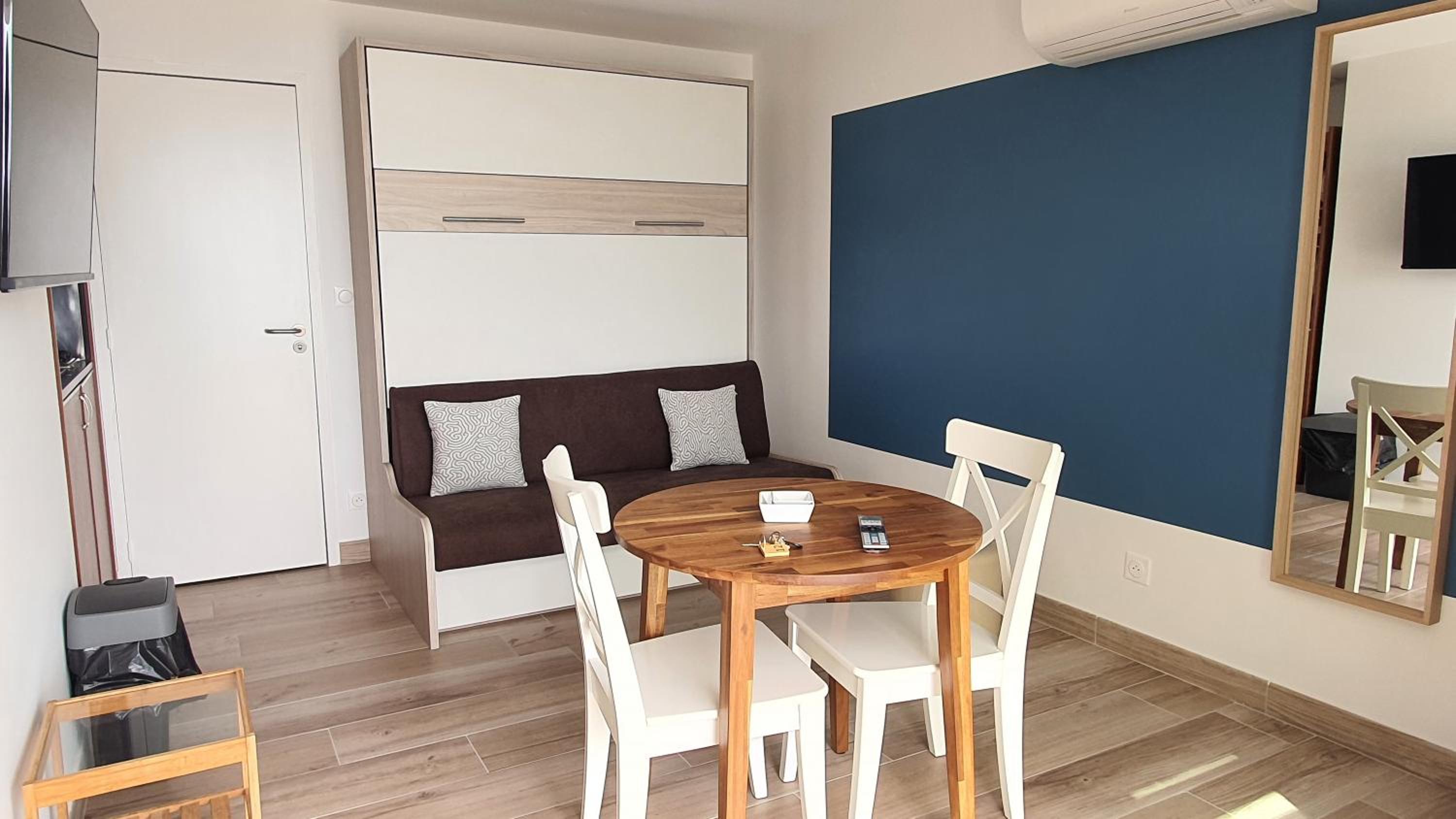Ground Floor Studio with Sea View
